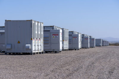SRP and NextEra commission 100-MW battery system to store Arizona solar power